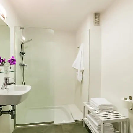 Beautiful In With Wifi And 3 Bedrooms