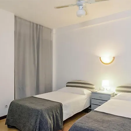 Apartment Beautiful In With Wifi And 3 Bedrooms Tossa de Mar